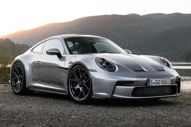 Porsche 911 hybrid confirmed for 2024 debut