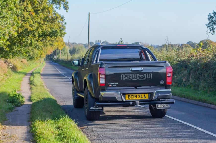 Isuzu D-Max V-Cross