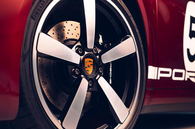 Alloy Wheels Image - 1117