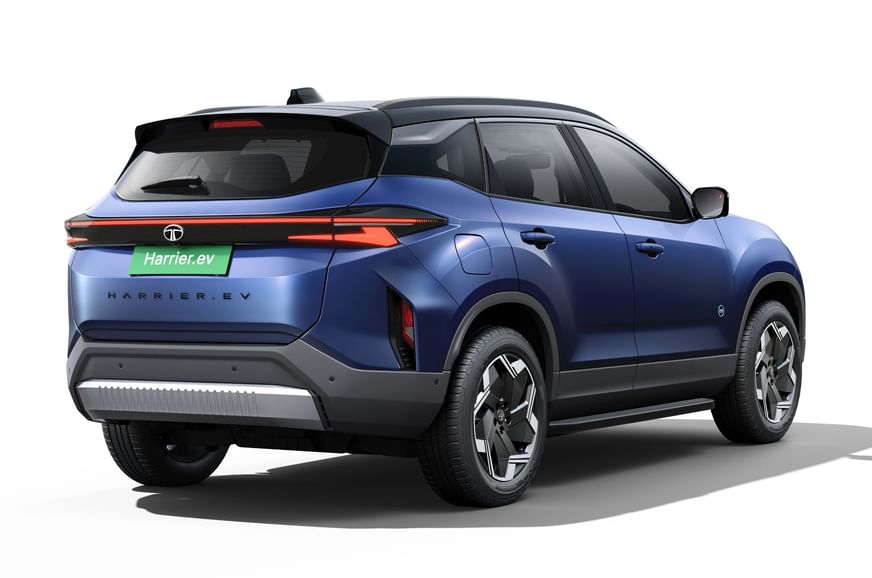 The rear design remains largely unchanged from diesel-powered Harrier 
