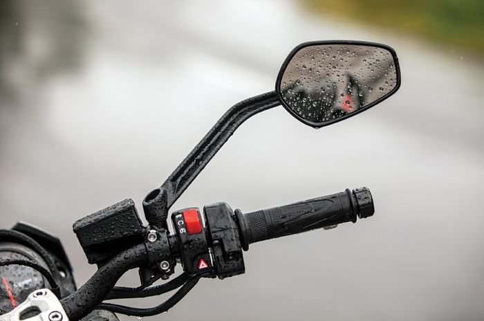ST-R-mirror